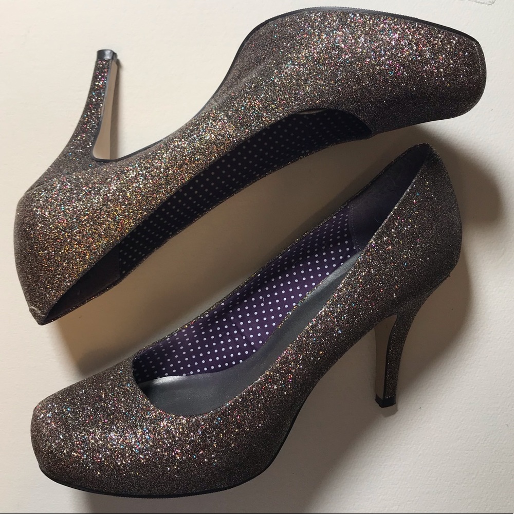 fun sparkly heels!